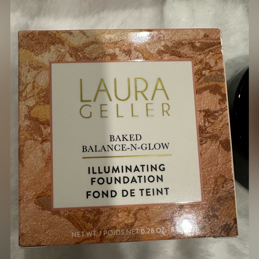 Laura Geller Baked Balance-n-Glow Illuminating Foundation Light/Fair/Medium/New